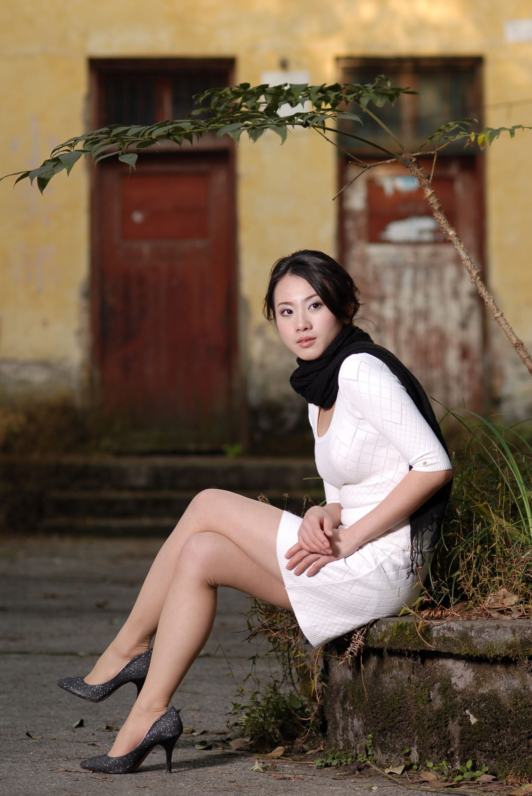 图片[34]-中高艺经典美腿图册 judy户外拍摄 秋日公园-91美腿图片网