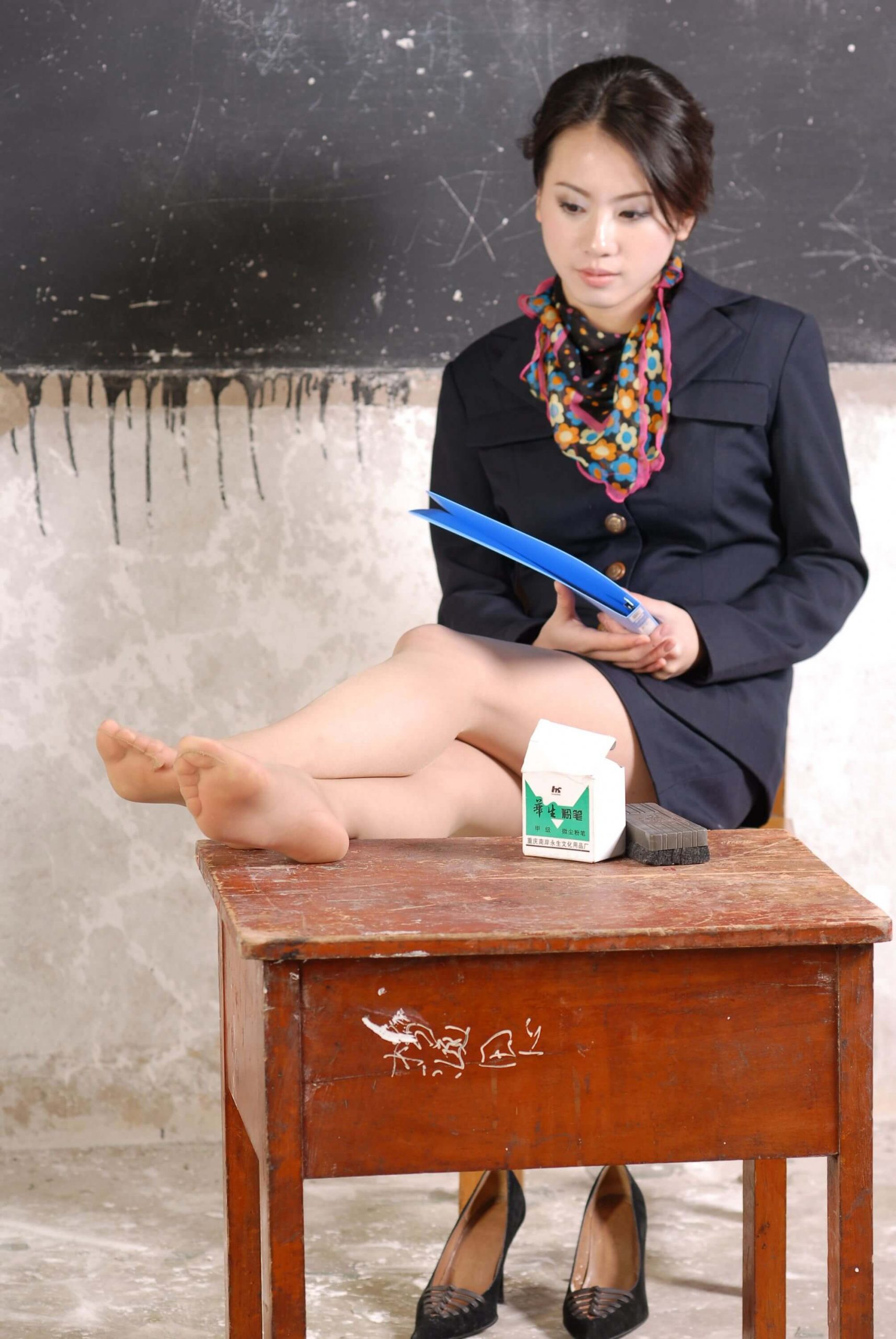 图片[20]-中高艺模特网 丝袜美脚 judy丝袜高跟教师 篇二-91美腿图片网