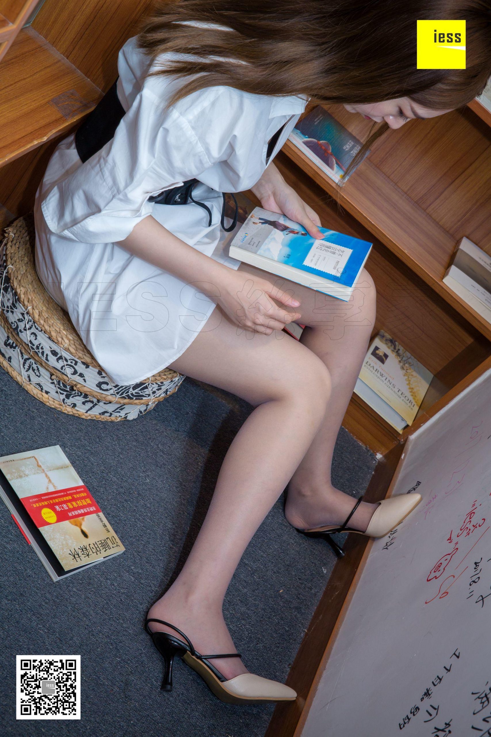 图片[34]-iess异思趣向 NO.278 紫紫95P 御姐白色连衣裙 高清丝袜美腿写真图-91美腿图片网