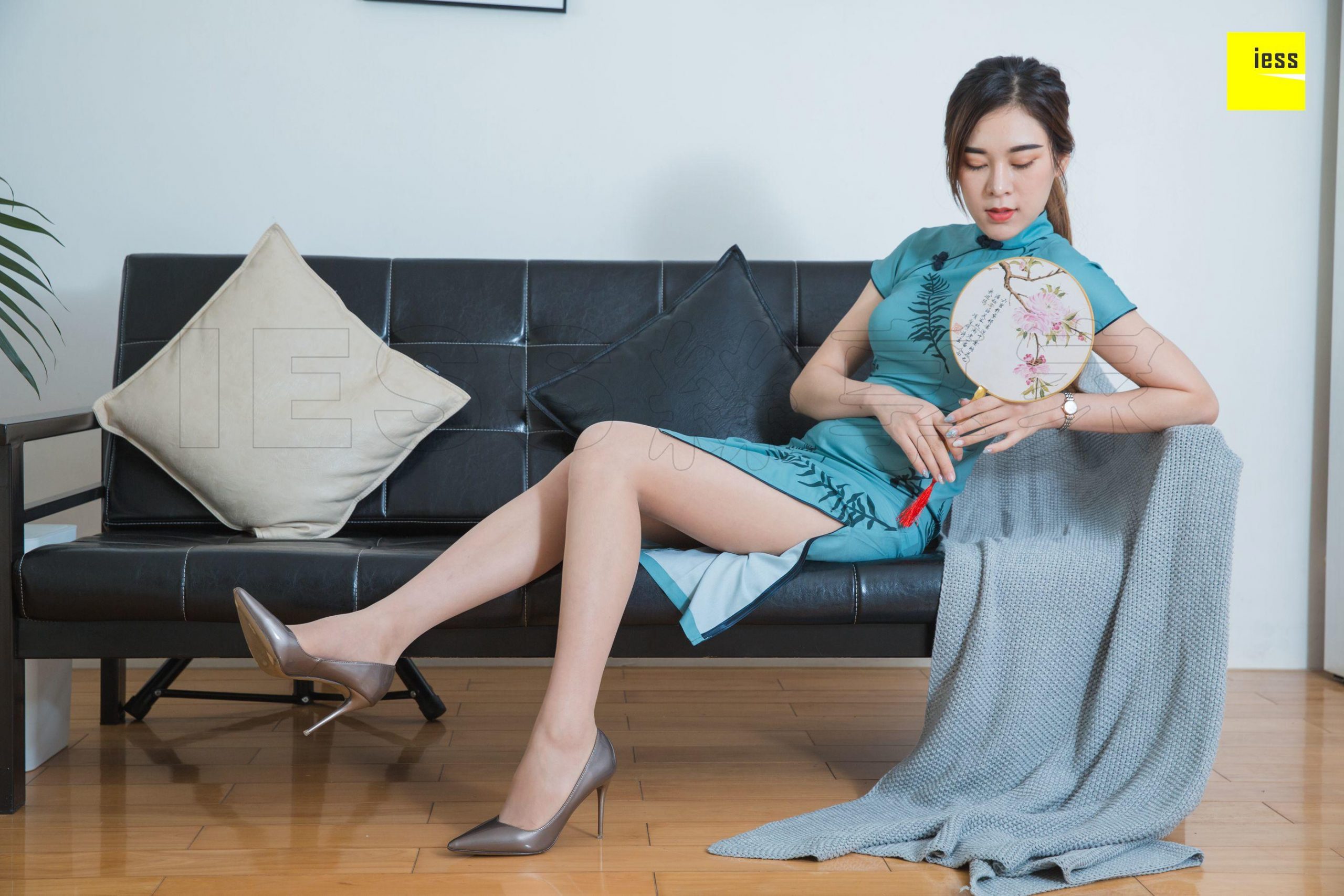 图片[79]-iess异思趣向 曦然 色戒同款旗袍94P 古典美女 高清丝袜美腿写真图-91美腿图片网