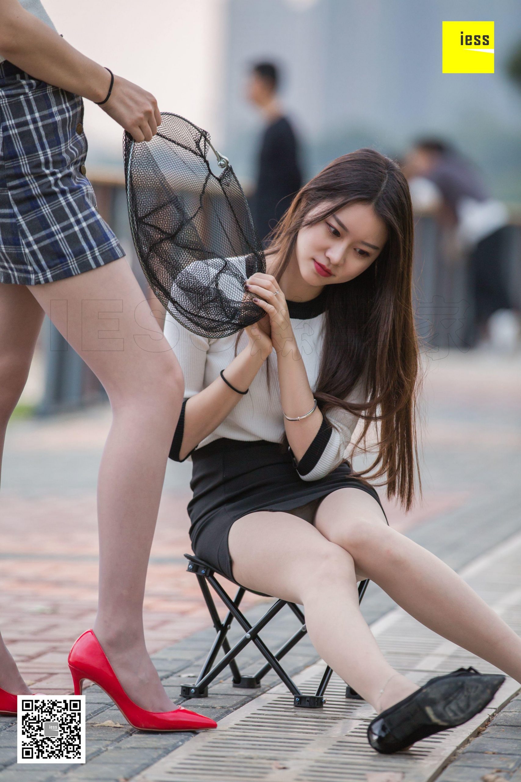 图片[27]-iess异思趣向 九妹 佳佳 钓鱼还是钓丝 高清丝袜美腿写真图-91美腿图片网