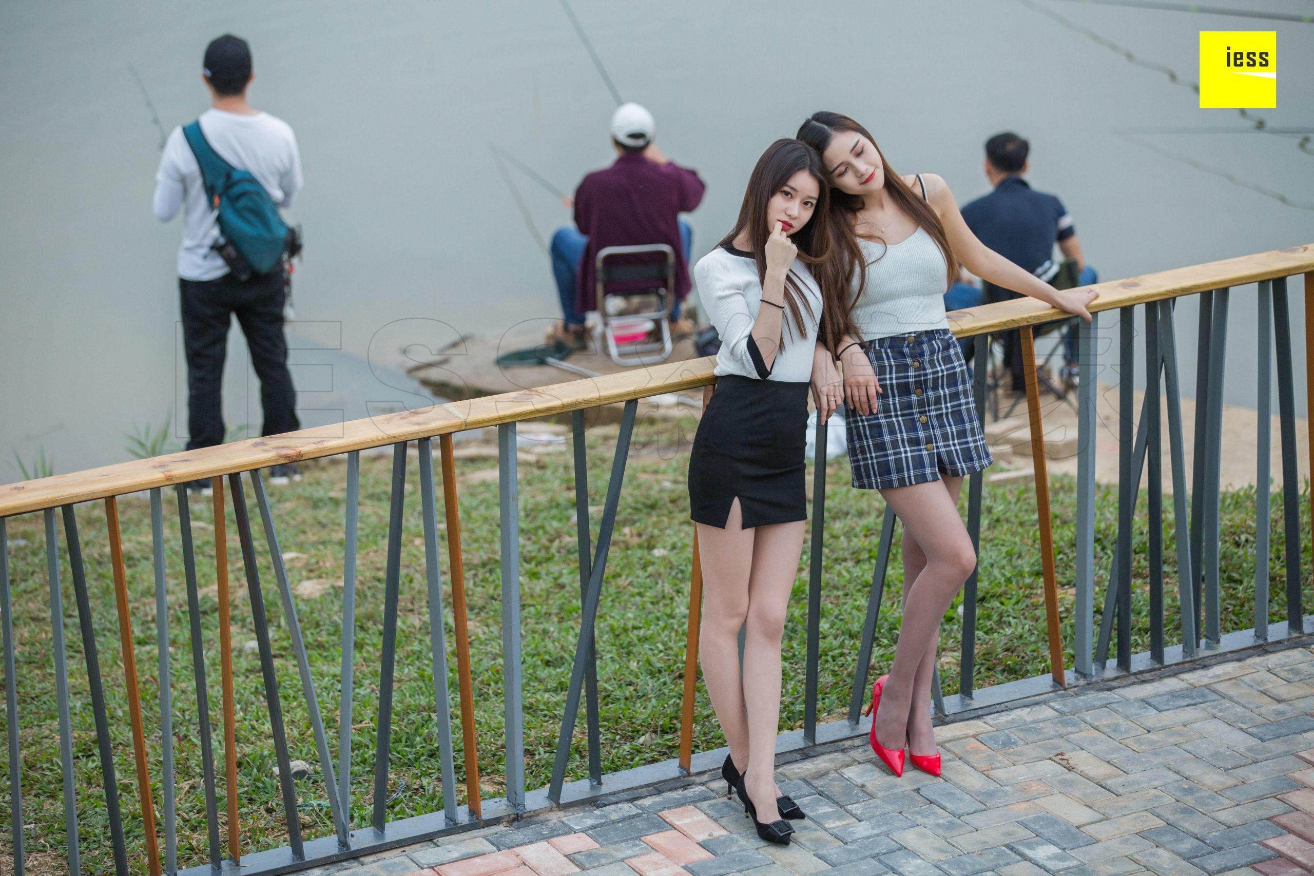 图片[72]-iess异思趣向 九妹 佳佳 钓鱼还是钓丝 高清丝袜美腿写真图-91美腿图片网