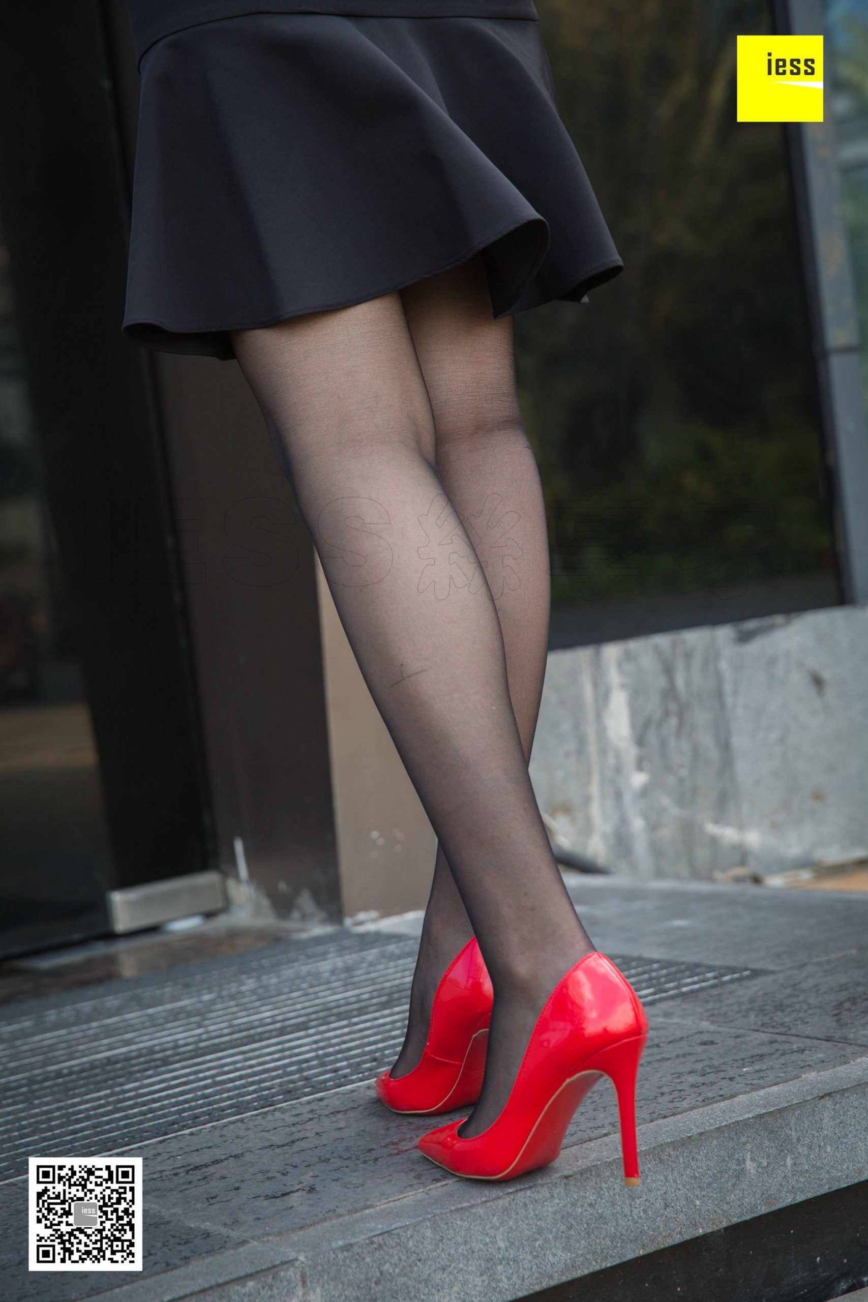 图片[35]-iess异思趣向 紫紫 被风吹乱的裙摆 高清丝袜美腿写真图87P-91美腿图片网