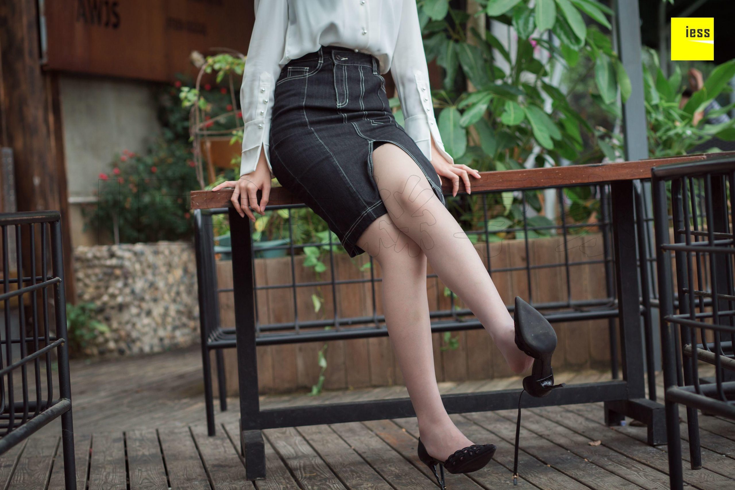 图片[65]-iess异思趣向 紫紫 知性灰丝 高清丝袜美腿写真图90P-91美腿图片网