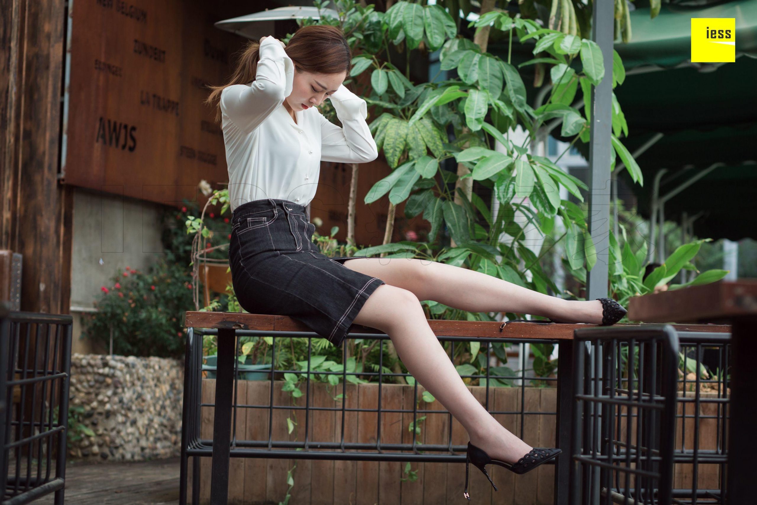 图片[72]-iess异思趣向 紫紫 知性灰丝 高清丝袜美腿写真图90P-91美腿图片网