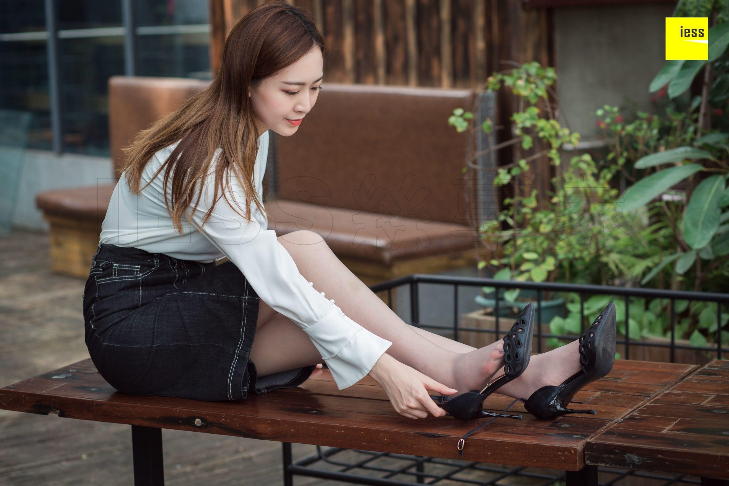 图片[80]-iess异思趣向 紫紫 知性灰丝 高清丝袜美腿写真图90P-91美腿图片网