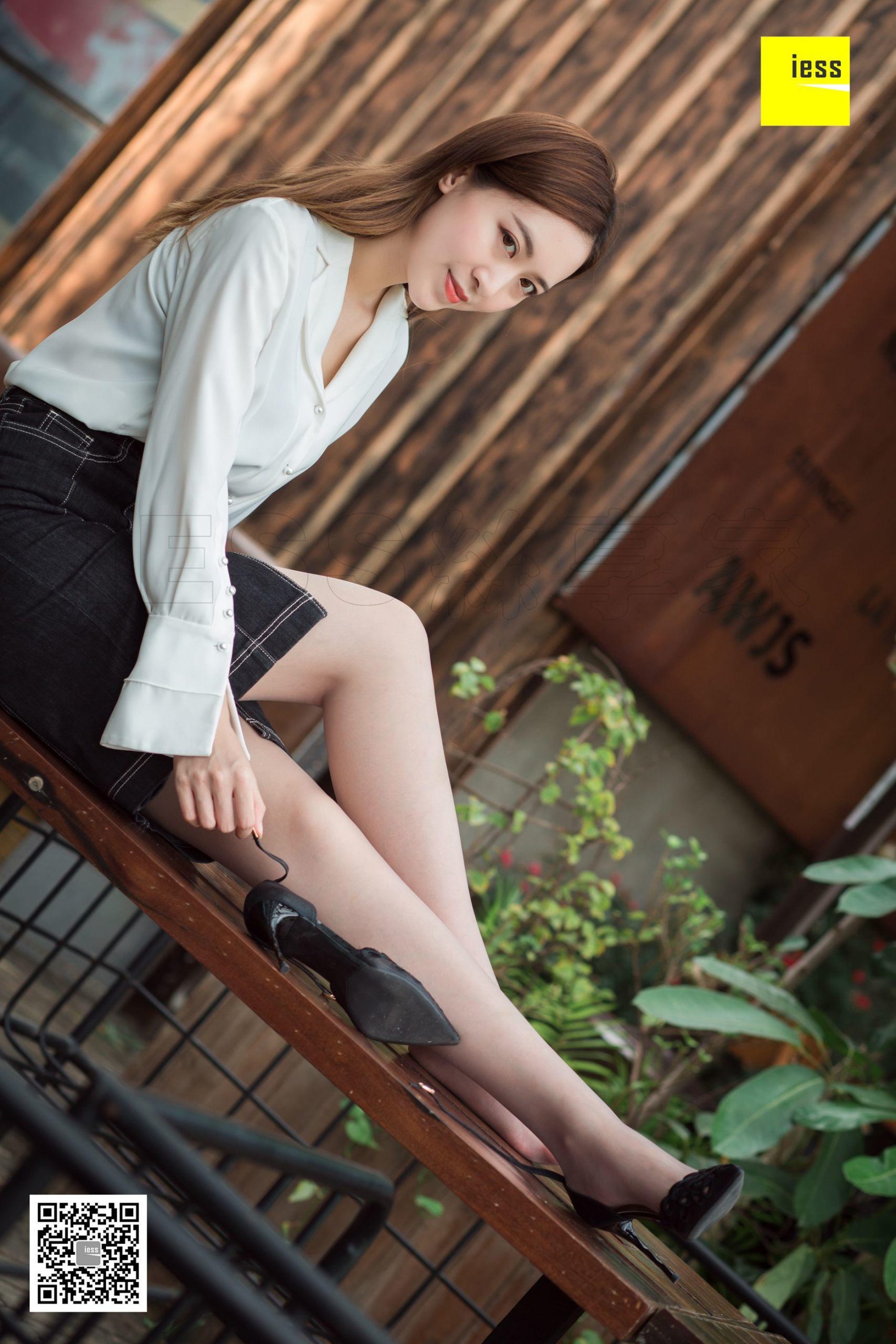 图片[90]-iess异思趣向 紫紫 知性灰丝 高清丝袜美腿写真图90P-91美腿图片网