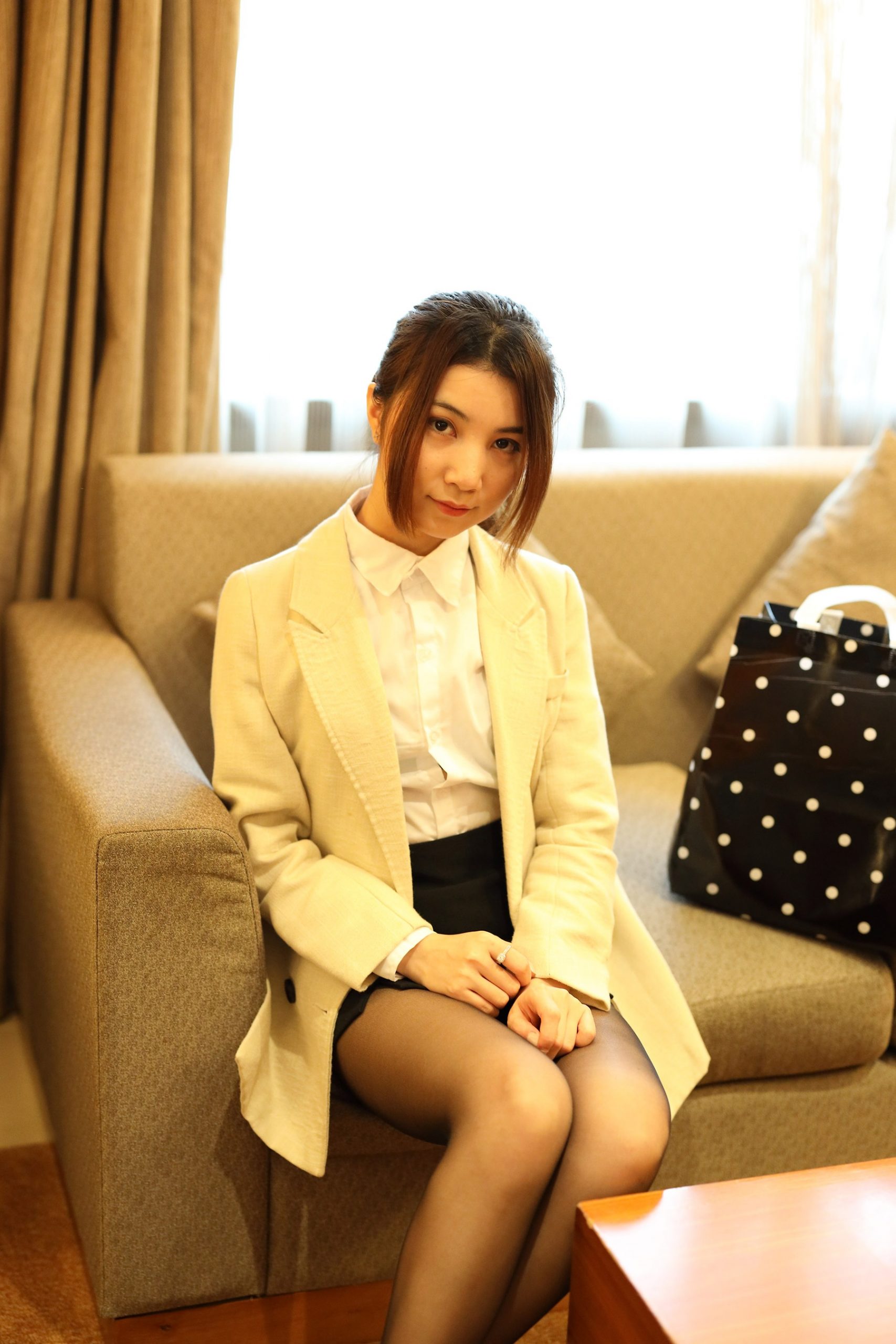 图片[13]-[魔镜街拍] No.176 辉辉模拍作品 – 丝袜调查员-91美腿图片网